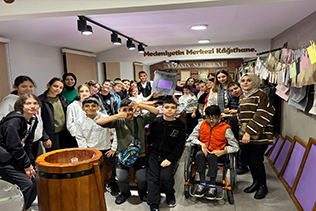 KÂĞITHANE BELEDİYESİ’NDEN ÇOCUKLARA GERİ DÖNÜŞÜM EĞİTİMİ